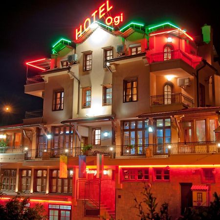 Family Hotel Ogi Asenovgrad Exteriér fotografie