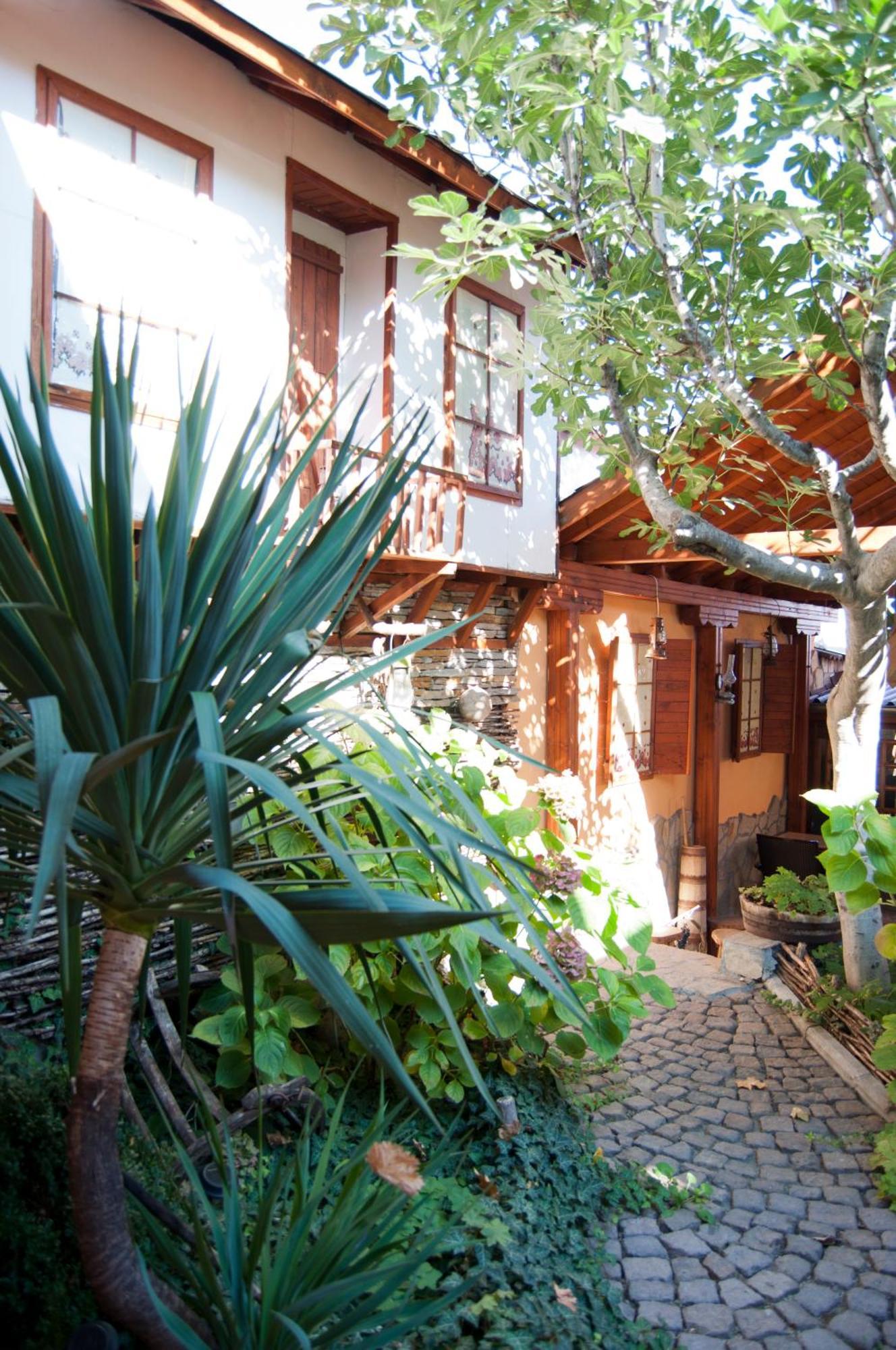 Family Hotel Ogi Asenovgrad Exteriér fotografie